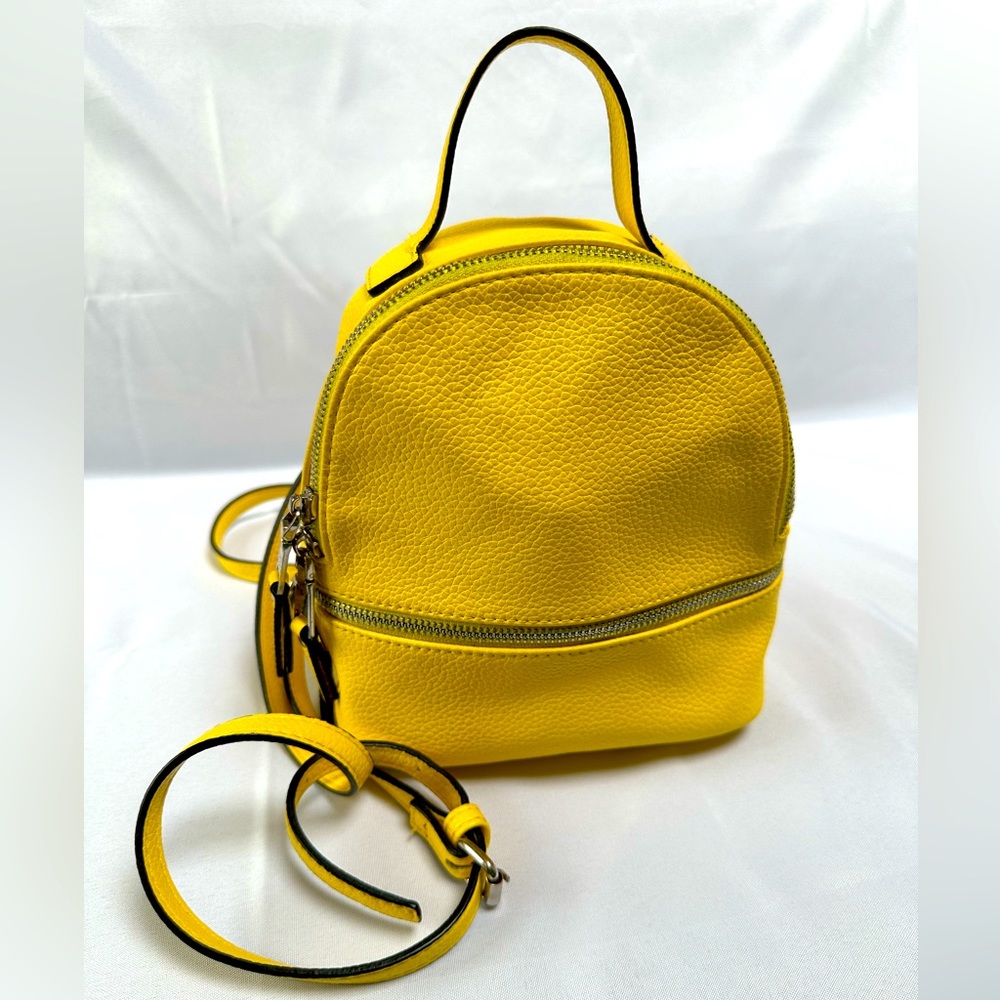NWOT STEVE MADDEN BRIGHT YELLOW LEATHER CONVERTIBLE BACKPACK PURSE OS